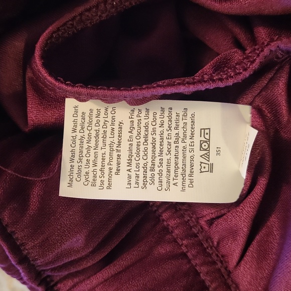 3 pair Women's workout shorts - Picture 11 of 16